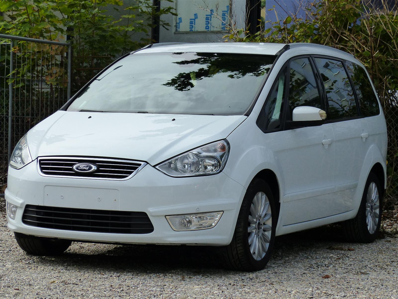 Ford Galaxy 2014 — interior