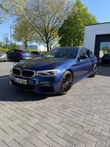 BMW 530d Lim. M Sport LED/HUD/360°Kam/ACC/H&K - BMW 530 in Duisburg