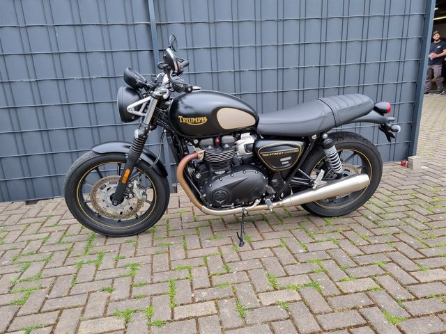 Triumph Street Twin Gold Line Limited Edition sofort