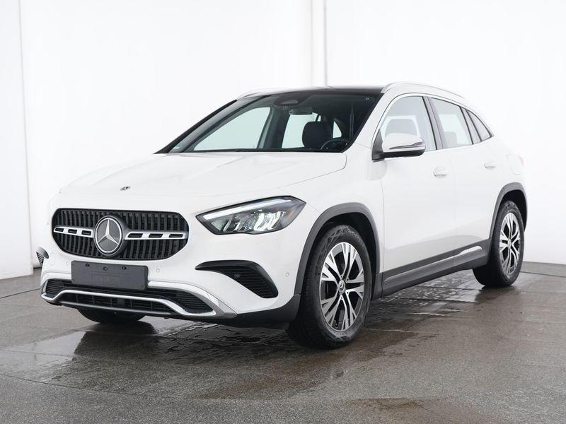 Mercedes-Benz GLA 200 PROGRESSIVE ADV + PANO+KAMERA+WI-PAKET++
