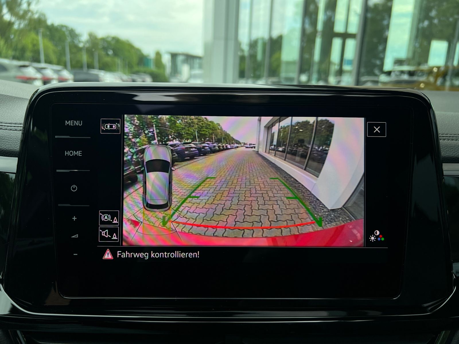Fahrzeugabbildung Volkswagen T-Roc R-Line 2.0 TDI DSG 4Motion *AHK, BlackStyl