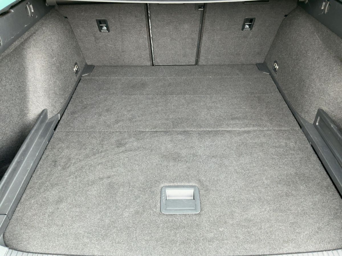 Volkswagen Passat Variant - Bild 14