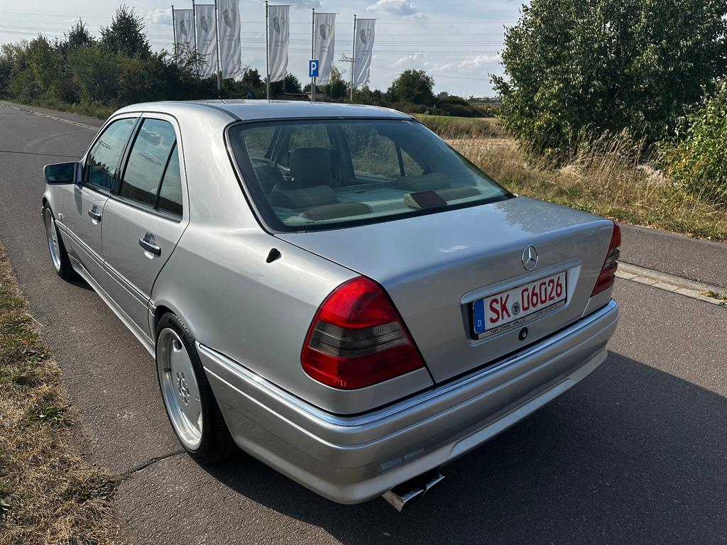 Mercedes-Benz C 280