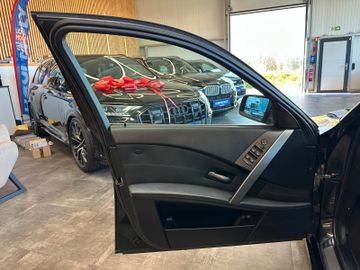 BMW 530 i Touring *Klima*Navi*Xenon*AHK*Freisprech*