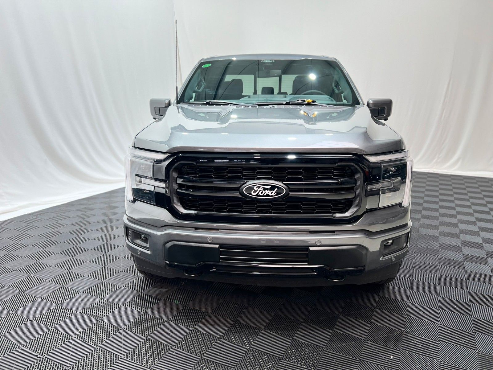 Fahrzeugabbildung Ford F-150 Lariat 5.0L V8  5,5" Black Ed. MY25