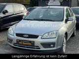 Ford Focus Lim. Ghia*AHK*1,6 74kw*Tüv 8/26 - Ford Focus aus 2005: Ghia