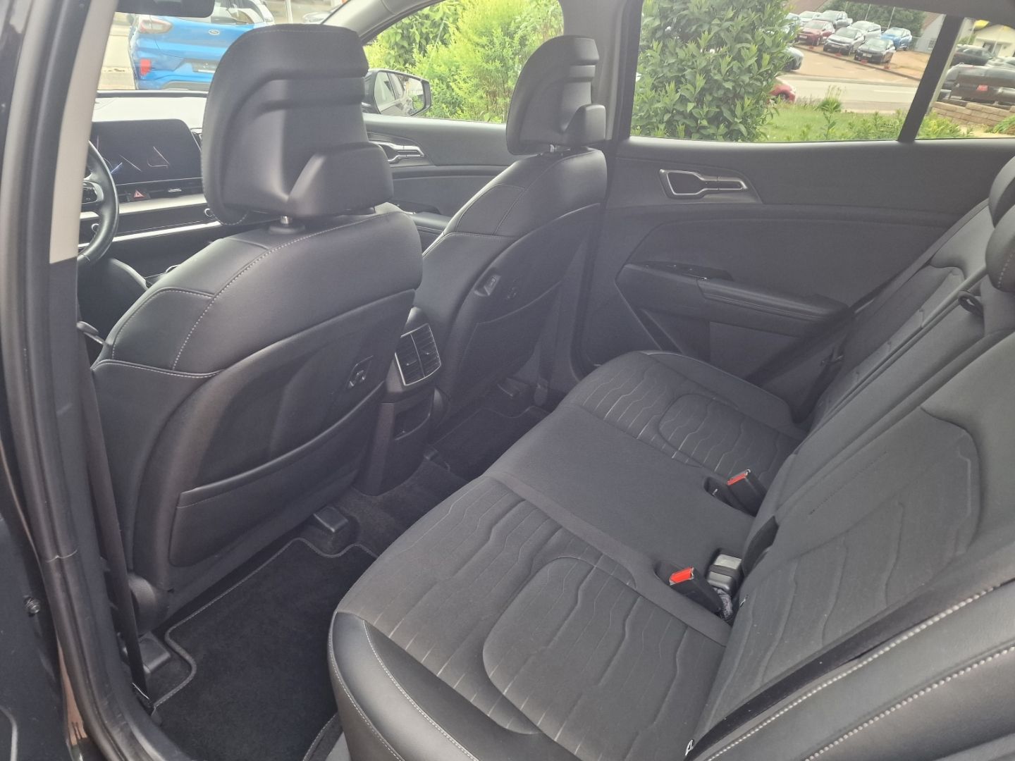 Fahrzeugabbildung Kia Sportage Vision 4WD Navi Digitales Cockpit LED A