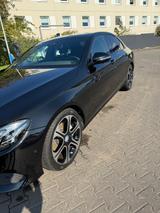 Mercedes-Benz E 350 d Autom. - - Mercedes-Benz E 350 in Köln