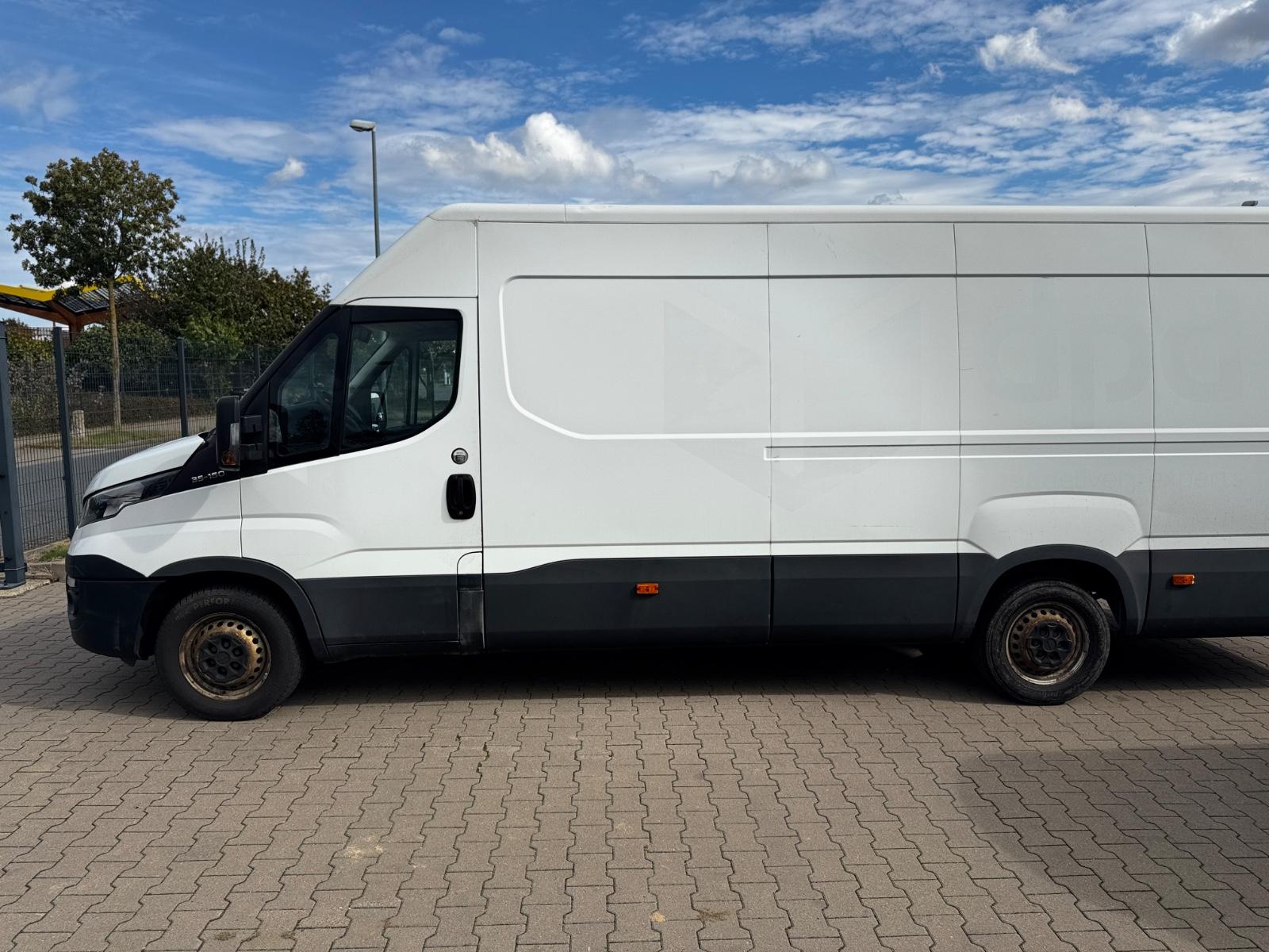 Iveco ANDERE Daily Kasten HKa 35 S ... V Radstand 4100
