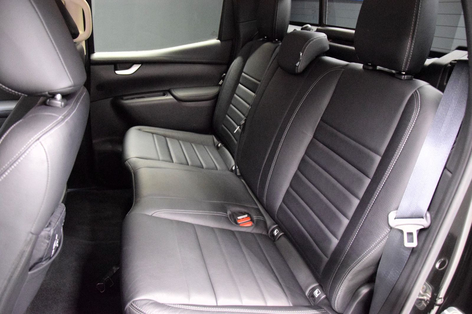 Fahrzeugabbildung Mercedes-Benz X 250 d 4Matic Doppelkabine Edition Power LED