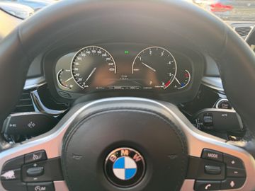 BMW 520 - 12