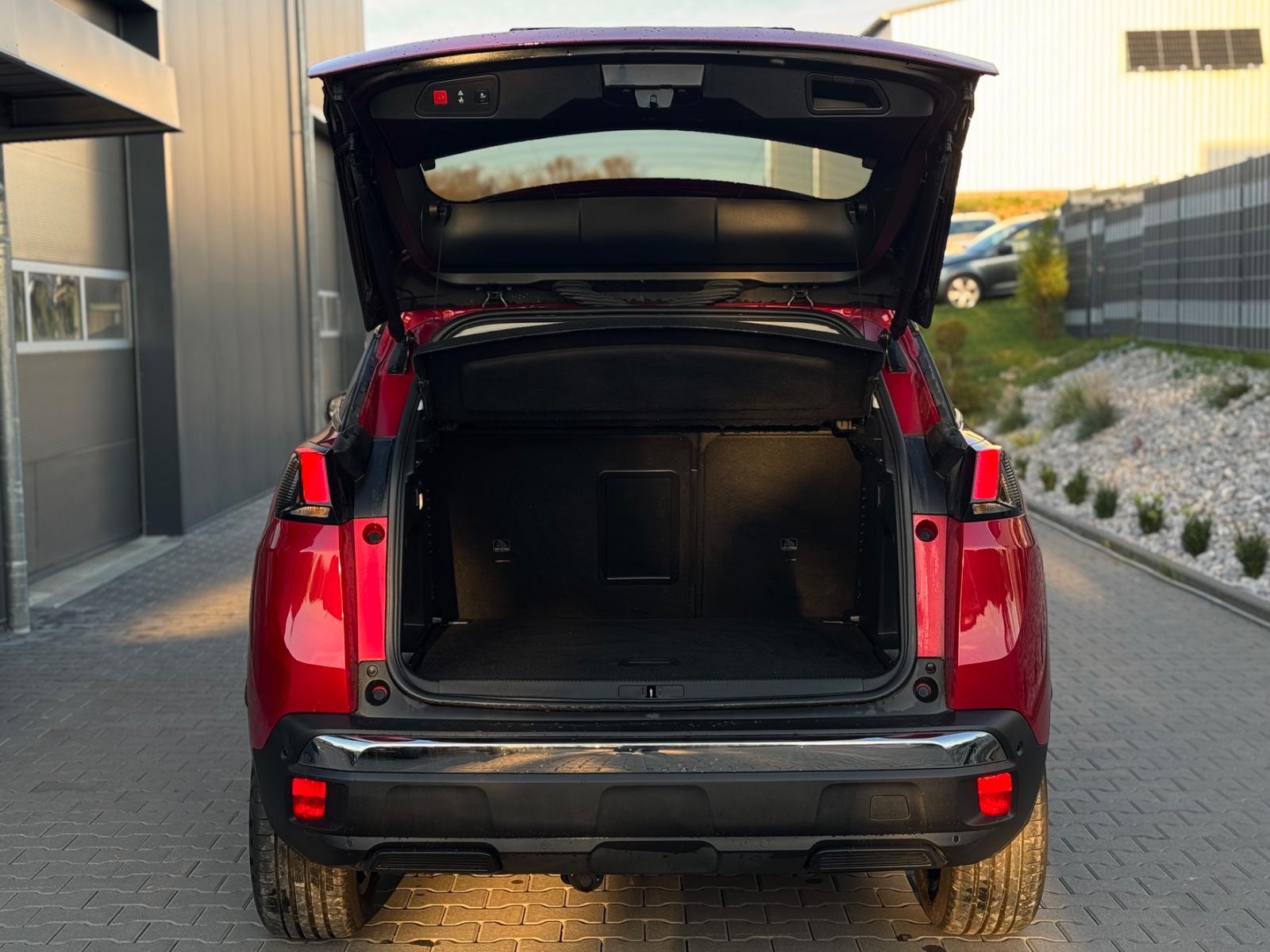 Peugeot 3008 KAMER-360°/LEDER/PANO/KeyLess/AHK+