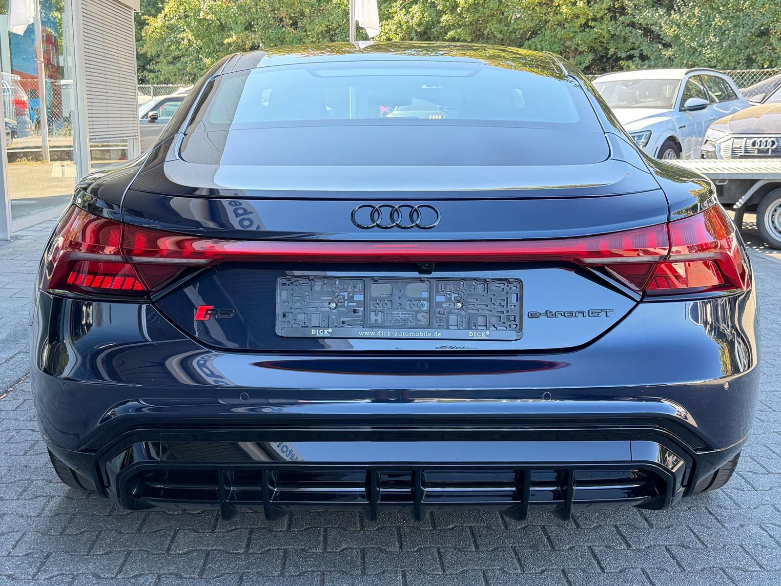 Fahrzeugabbildung Audi RS e-tron GT Quatt BLACK EDIT+PANO+MATR+B&O+KAM+