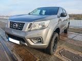 Nissan Navara NP300 Pickup D231  - graue Nissan Navara