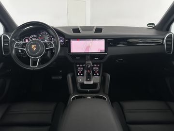 Porsche Cayenne - 11