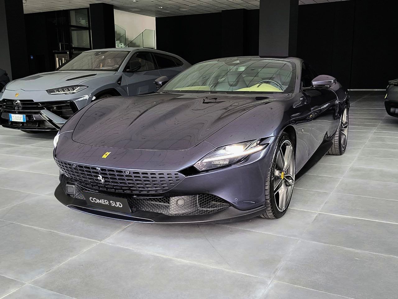 FERRARI Roma
