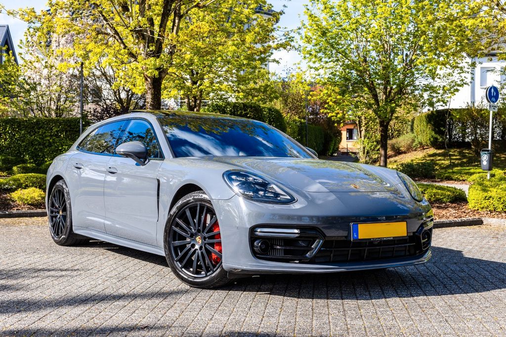 Image of Porsche Panamera
