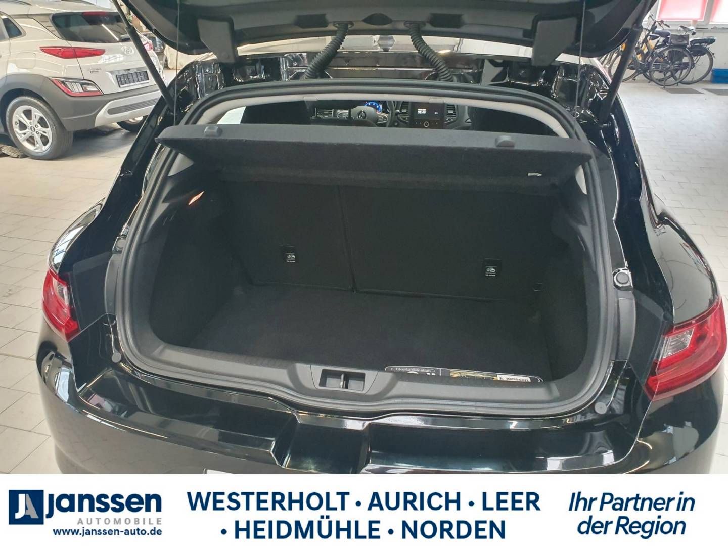 Fahrzeugabbildung Renault MEGANE LIMITED TCe 140 GPF