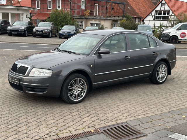 Skoda Superb 2.8 Xenon Navi Automatik Teilleder SHZ