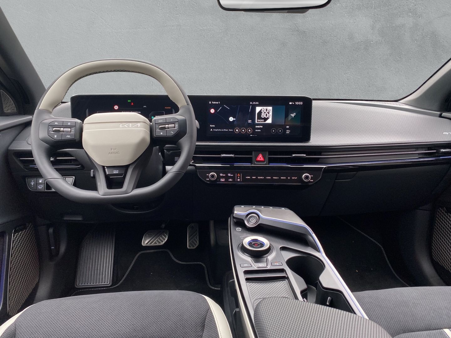 Fahrzeugabbildung Kia EV6 PE GT-LINE 4WD Elektro 84 KwH *WP*GD*ASS+*SD