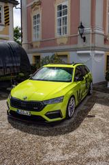 Skoda Octavia 2.0 TSI DSG RS Combi RS KWV3 Rieger APR - Skoda Octavia: Grün