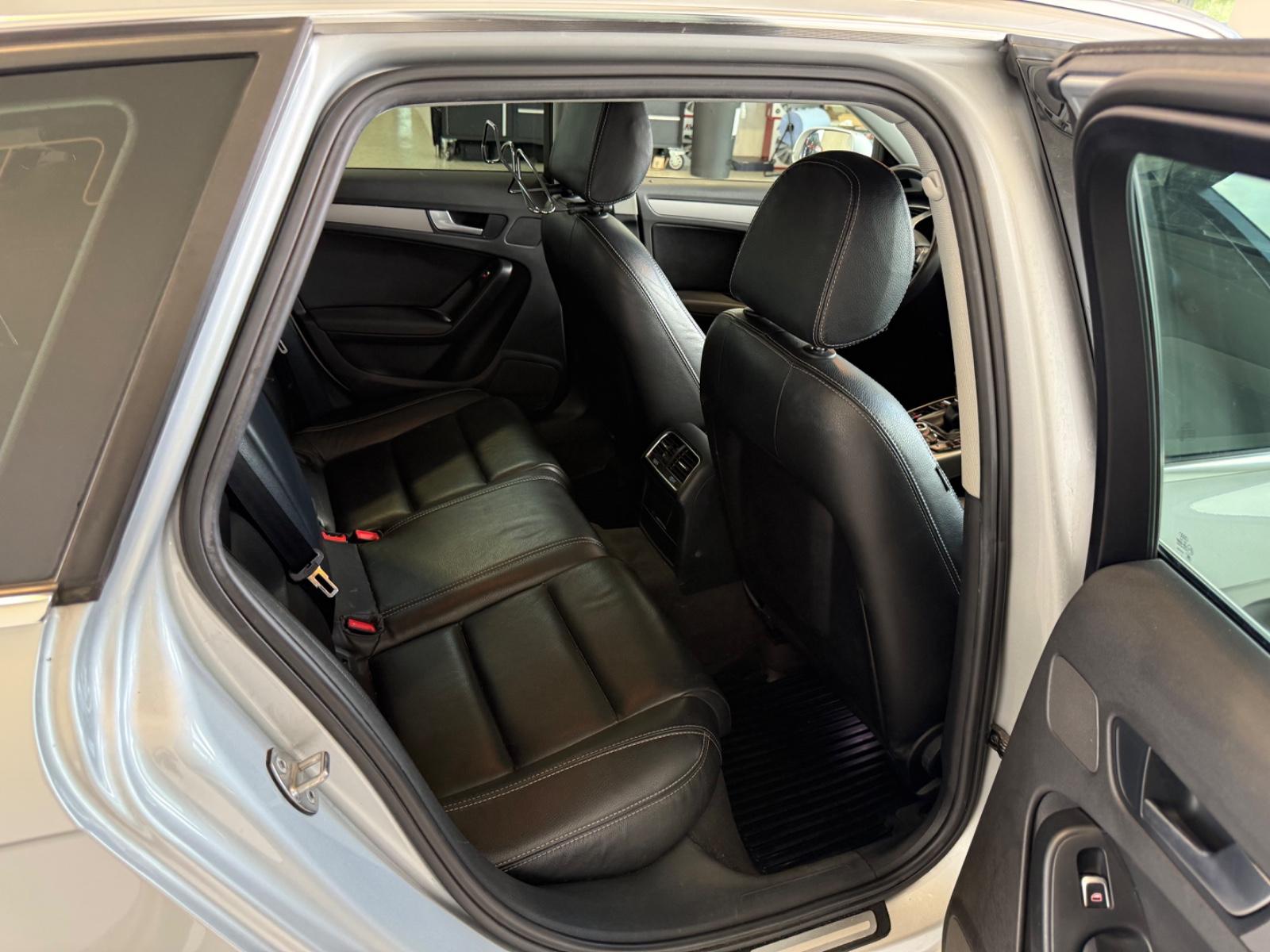 Audi A4 2013 — photo 13