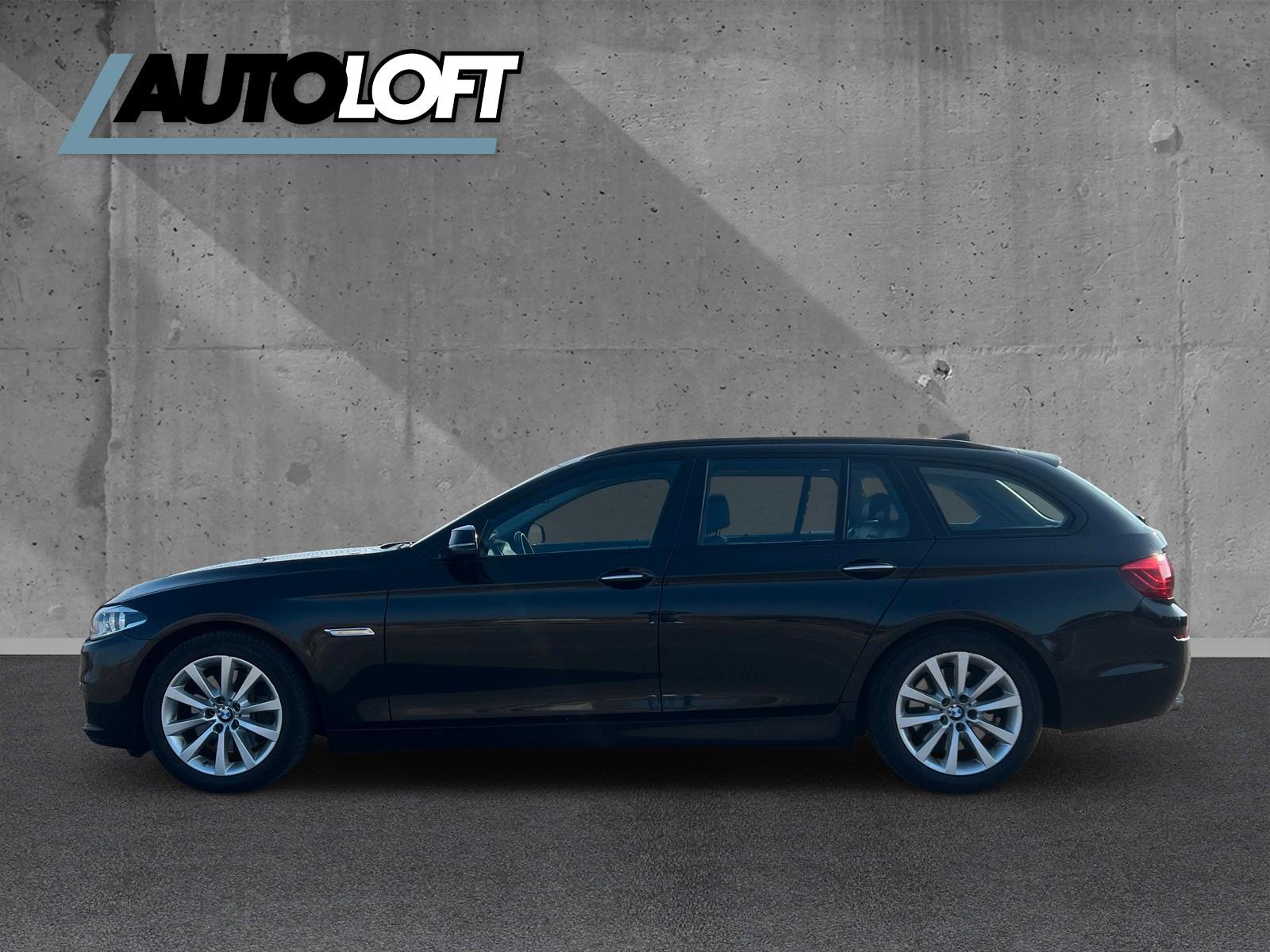 BMW 530d Touring 2HAND/R-Kamera/LED/PANO/LEDER