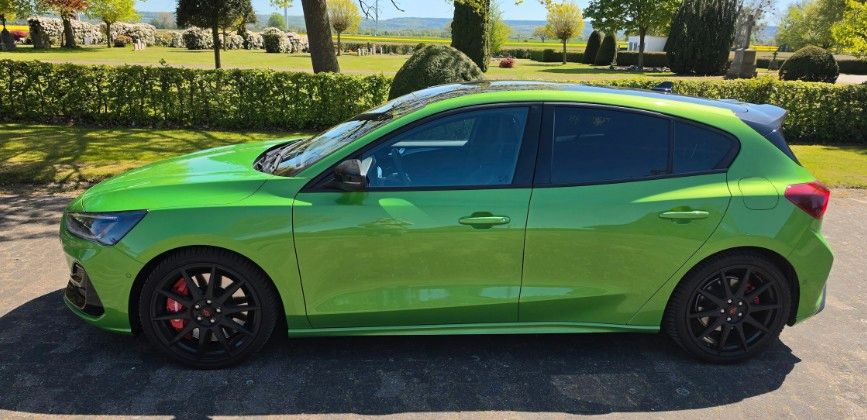 FORD Focus Lim. ST X*Track Pack* FORD Focus Lim. ST X*Track Pack*