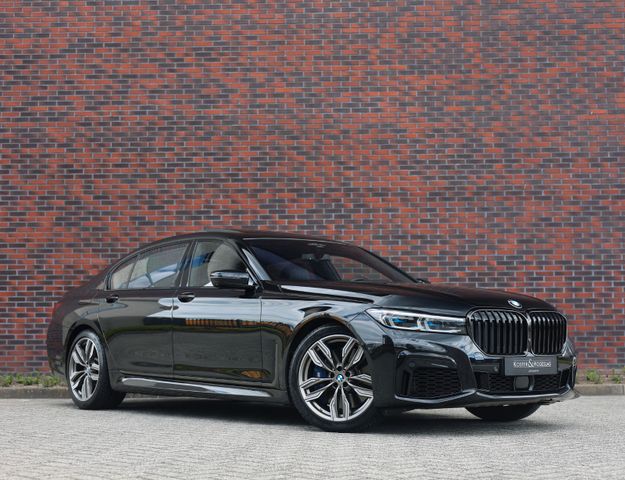 BMW M760Li xDrive | Drivers Pack - Skylounge