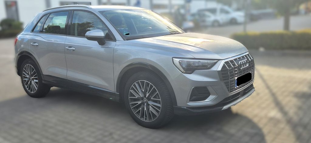 Image of Audi Q3