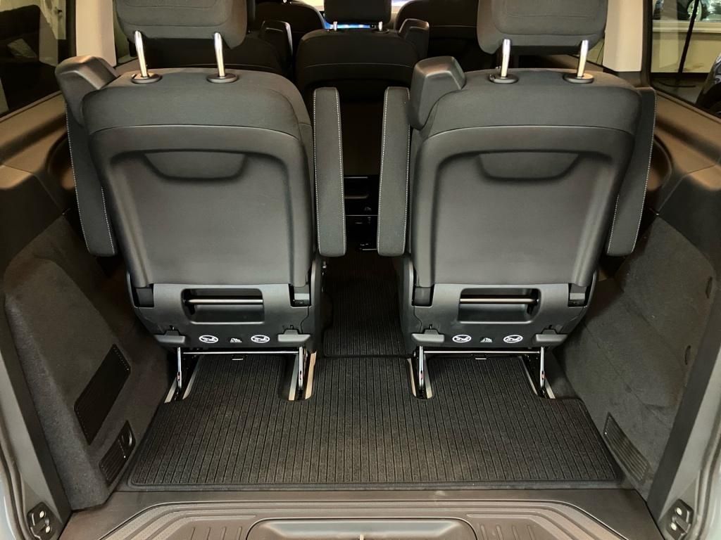Fahrzeugabbildung Mercedes-Benz V 220 d Kompakt LED SHZ KlimaA SpurA BremsA