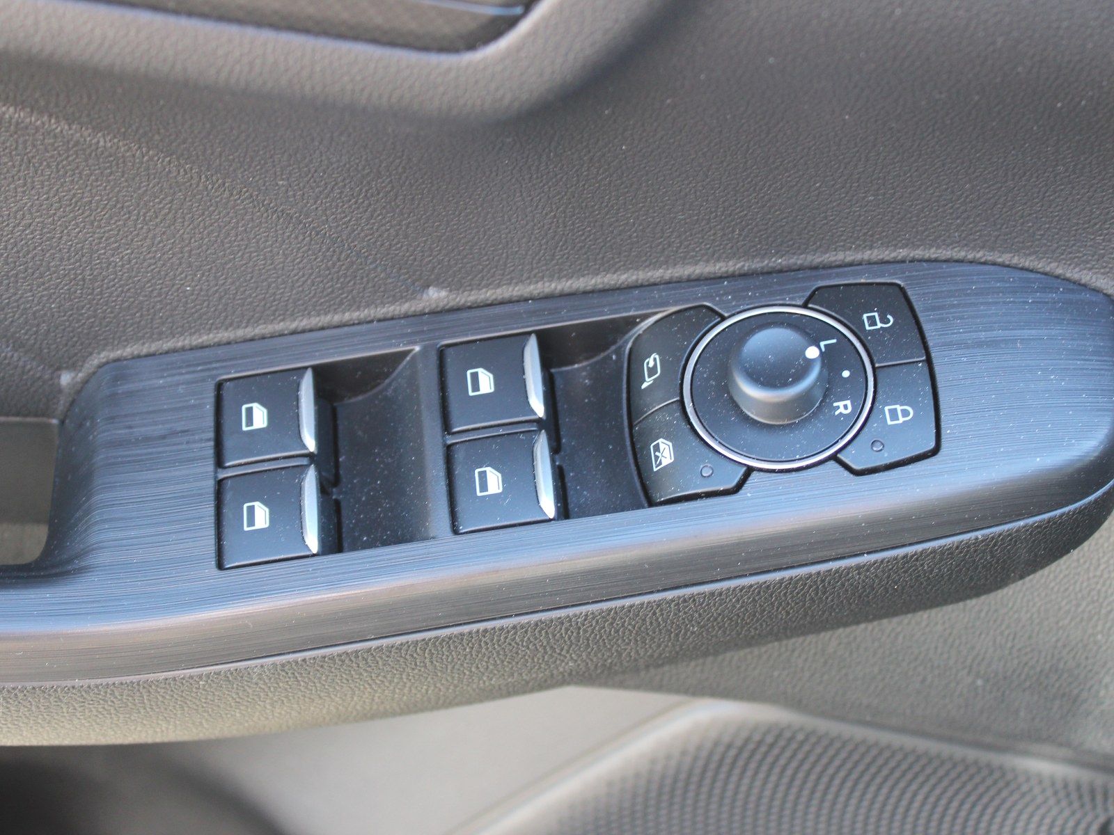 Fahrzeugabbildung Ford Kuga Plug-In Hybrid ST-Line