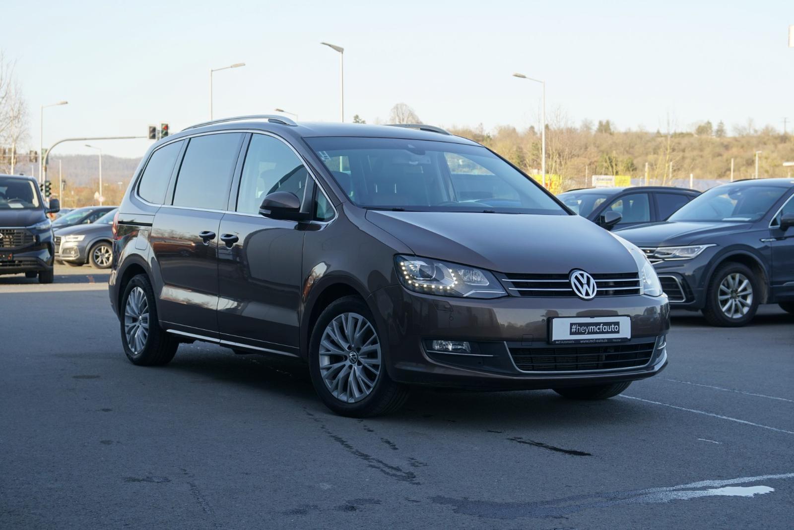 Volkswagen Sharan 2.0TDI Highline 4Motion *AHK*Standh*Pano*