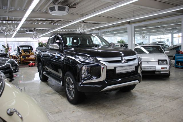 Mitsubishi L200 Basis Club Cab 4WD