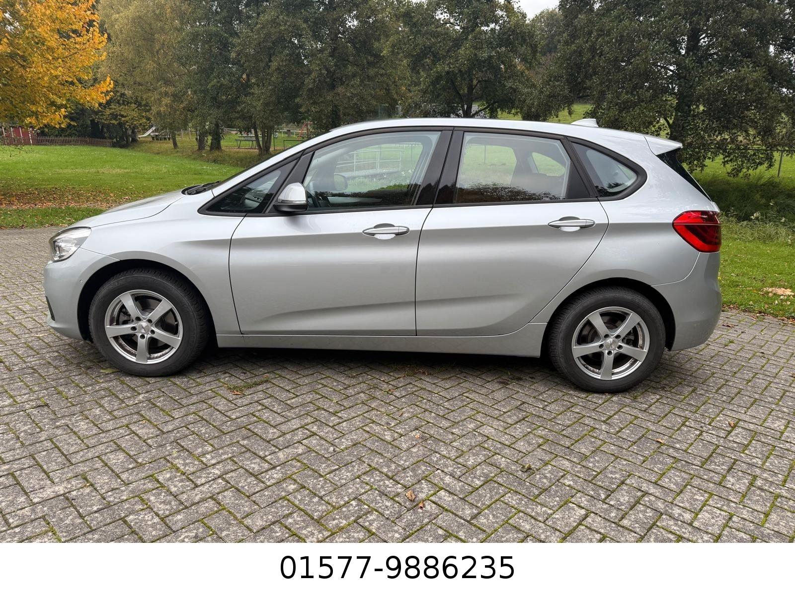 BMW 218i Active Tourer Aut Navi LED RCam