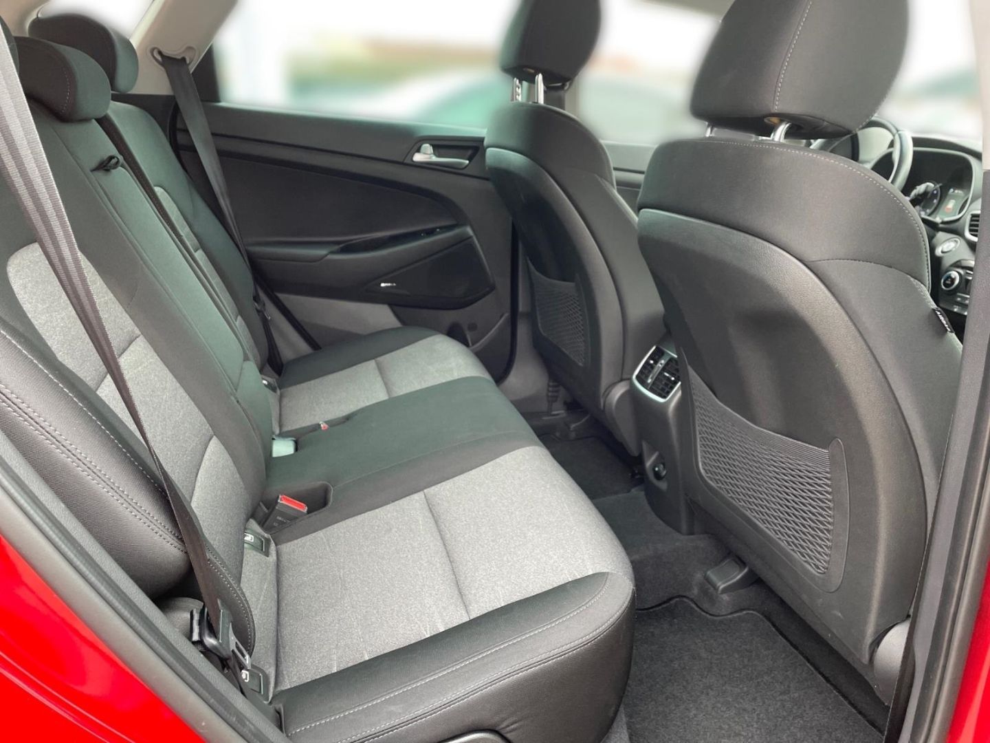 Fahrzeugabbildung Hyundai Tucson 1.6 CRDi 2WD Premium Automatik Navigation