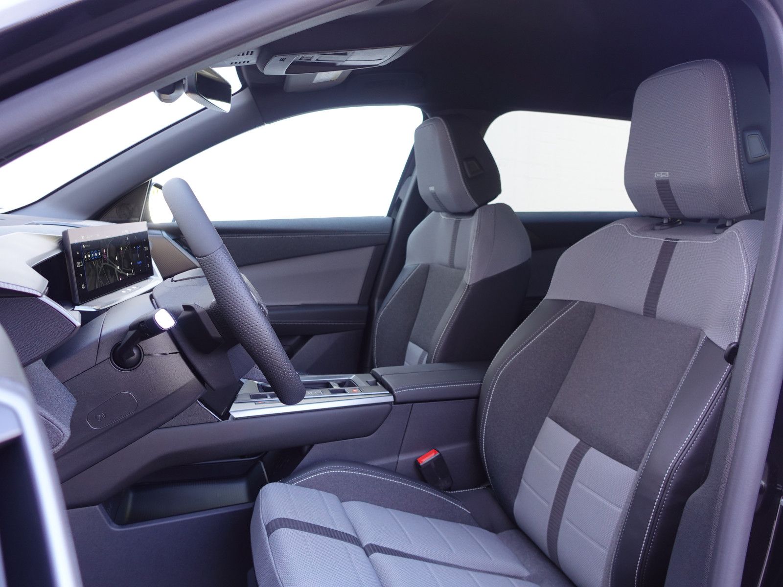 Fahrzeugabbildung Opel Grandland GS, Head Up, LED, PP, Navi, RFK