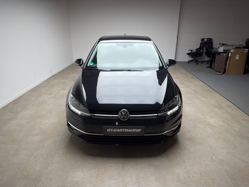 Image of Volkswagen Golf