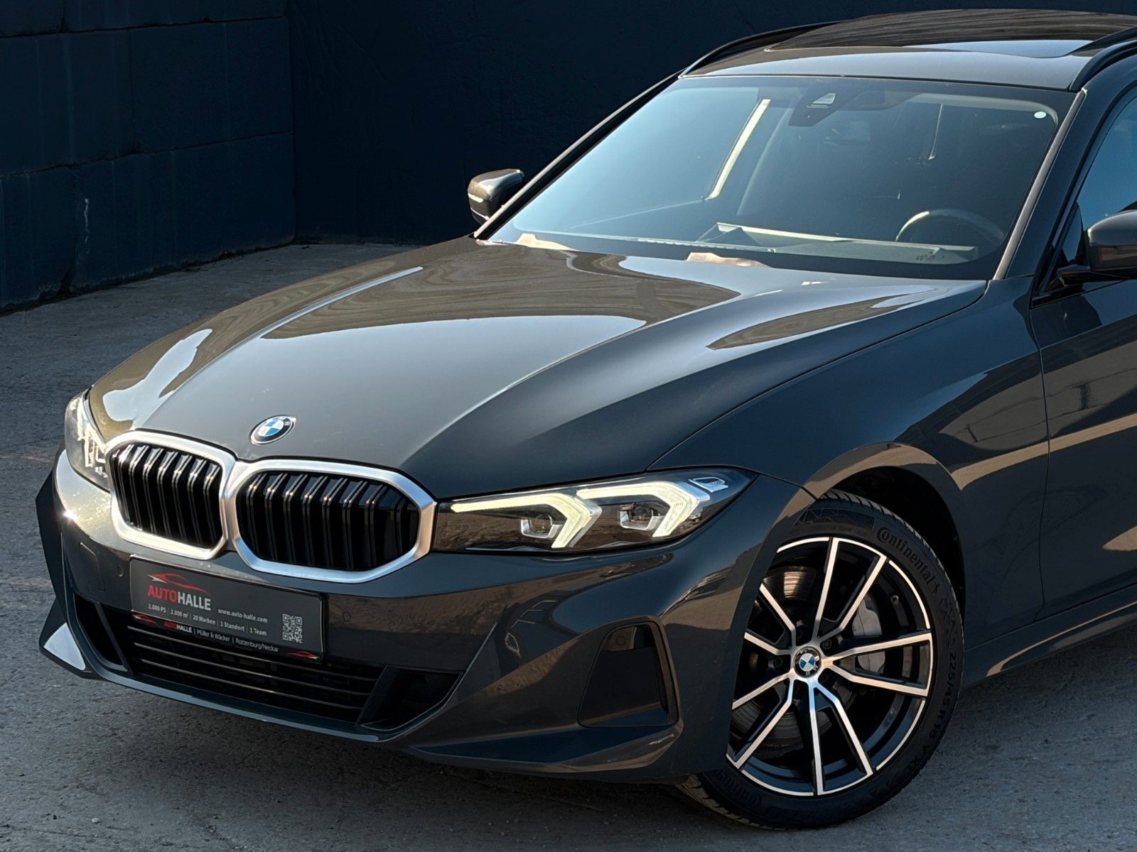 Fahrzeugabbildung BMW 330i Touring LEDER AKUSTIK PANO LED HiFi CarPlay