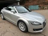 Audi Cabriolet - graue Audi Cabriolet