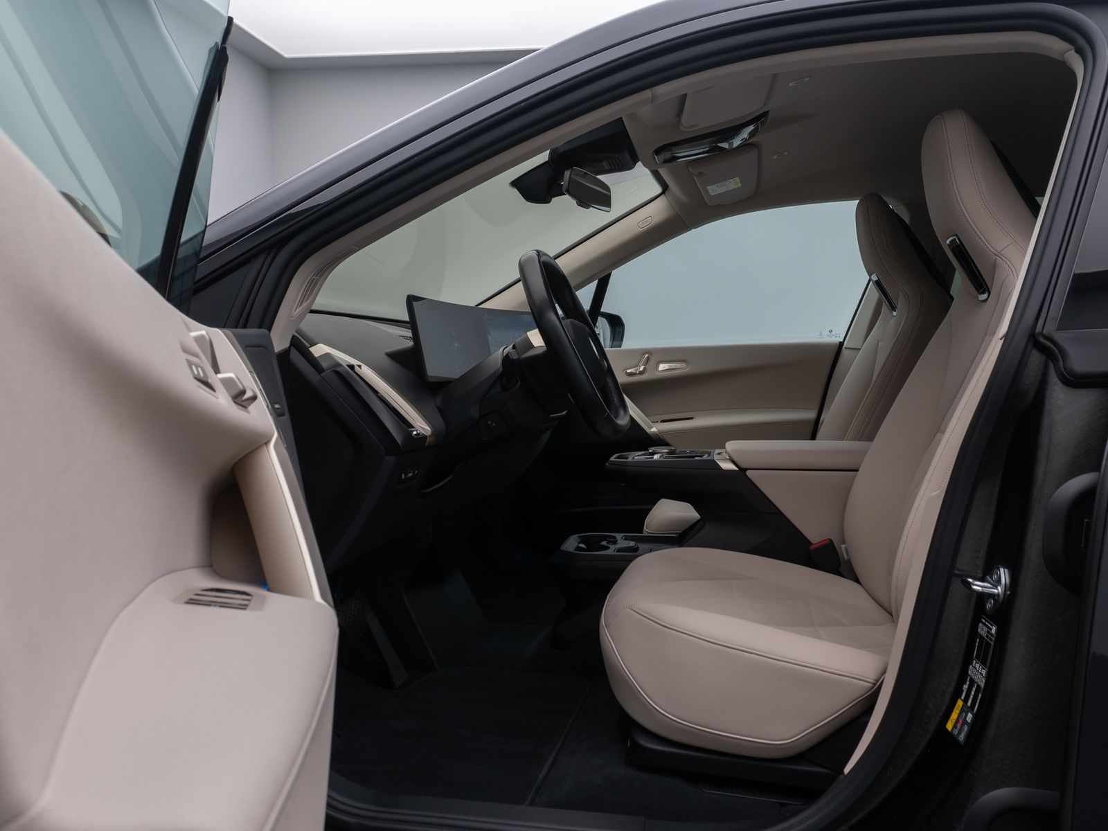 Fahrzeugabbildung BMW iX xD40 Laser 360° H/K DAB SoftCl ACC AHK 21Zoll