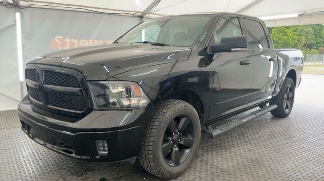 Dodge Ram Classic 5.7 V8 HEMI IVA COMPRESA