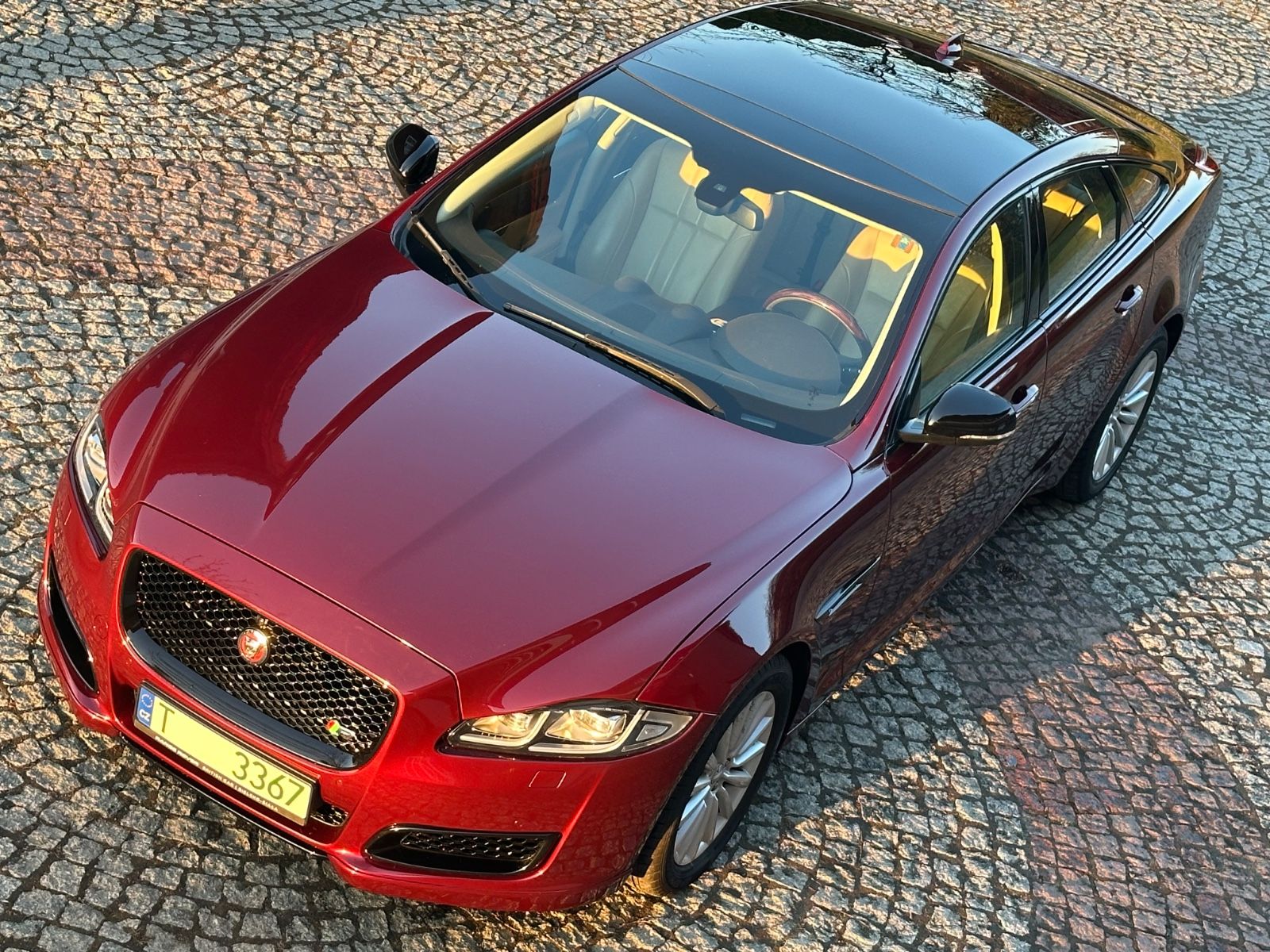JAGUAR XJ