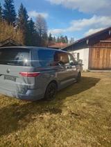 Volkswagen T7 Multivan 1,5 TSI OPF DSG Überhang - - Volkswagen T7 mit Benzin-Antrieb: Automatik