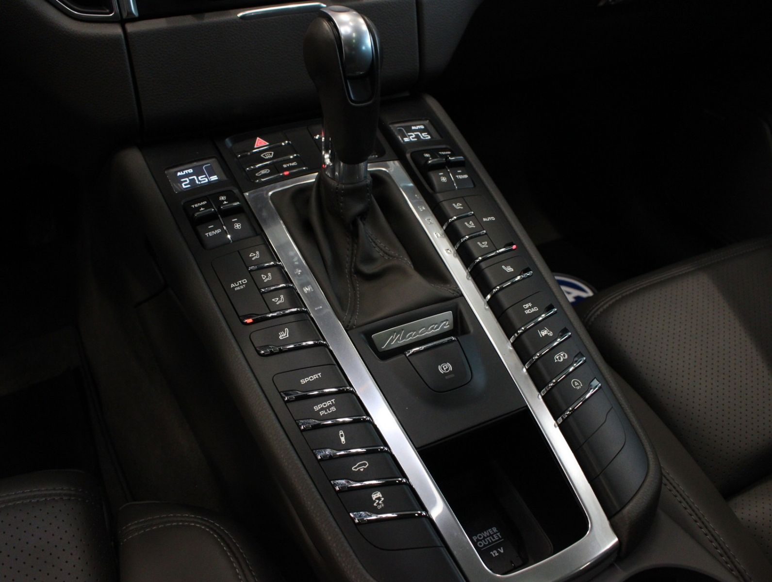 Fahrzeugabbildung Porsche Macan GTS Sport Design Sport Chrono*Pano