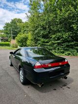 Honda Accord coupe - Honda Accord mit Benzin-Antrieb: Coupé