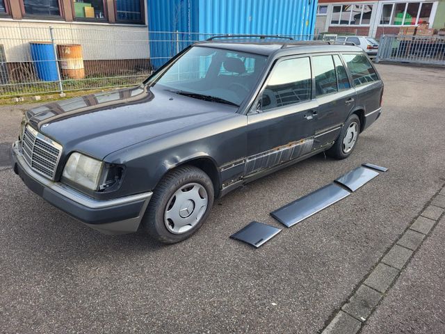 Mercedes-Benz E 200 T W 124