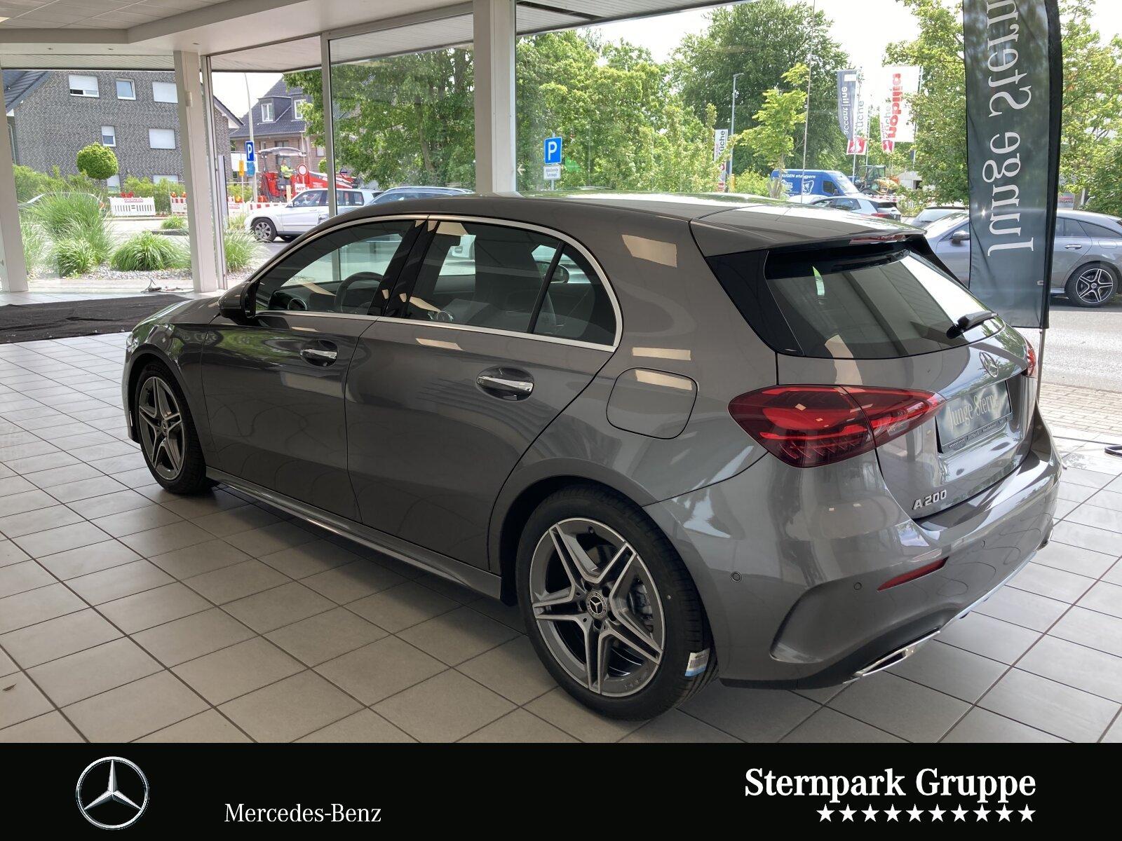 Mercedes-Benz A 200 AMG AMG+DISTR+KAMER+TOTW+LED+KEYLESS+AMBIL