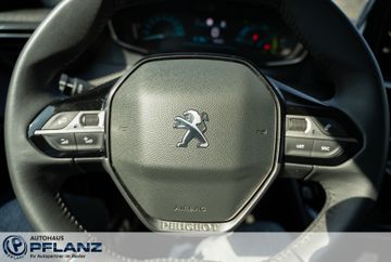 Peugeot 2008 - 11
