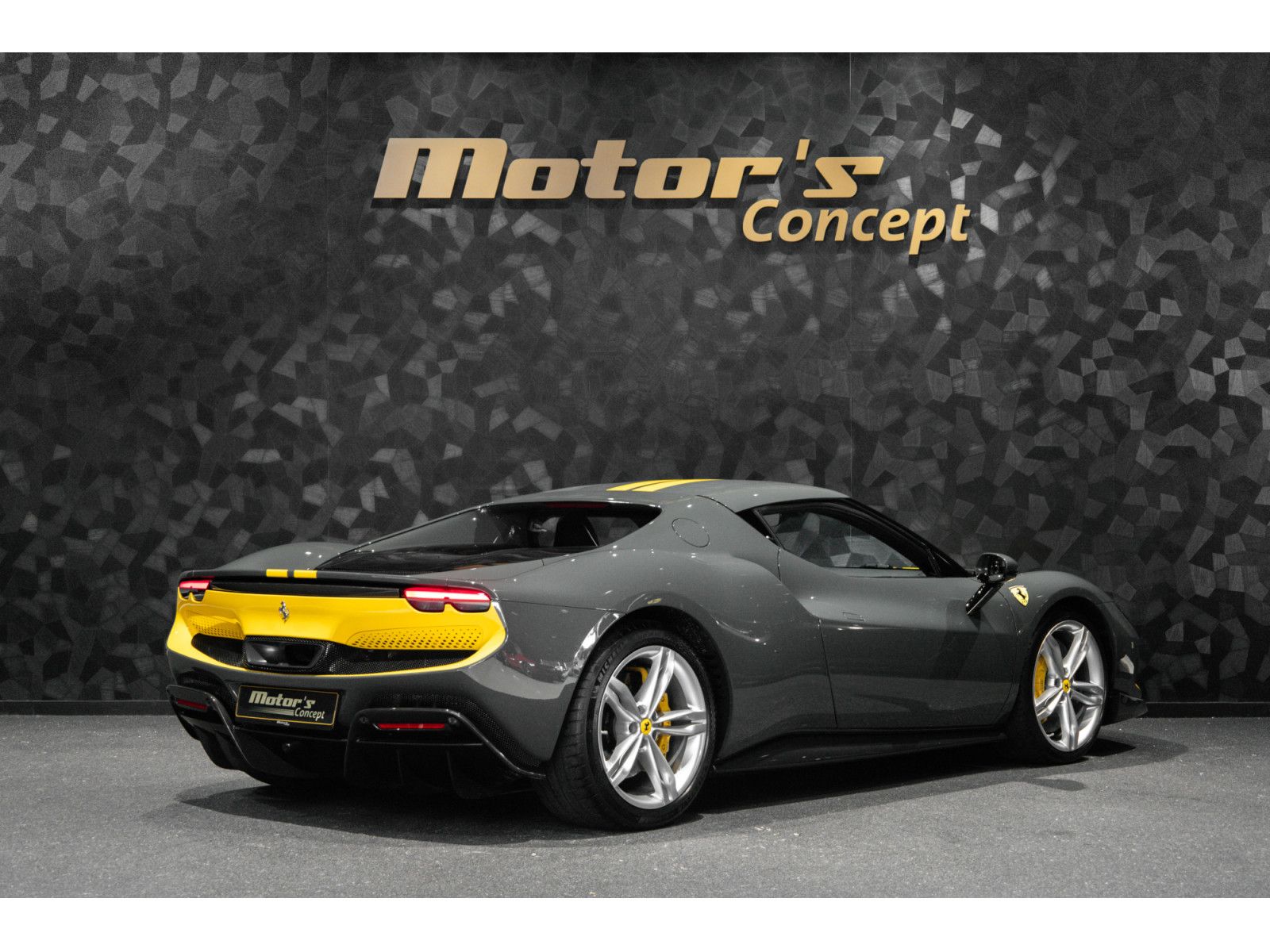 Ferrari 296 GTB ASSETTO FIORANO - GRIGIO SCURO imagem 3